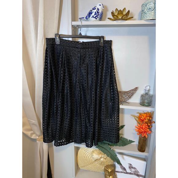 7th Avenue Design Studio New York & Company Dresses & Skirts - NWT 7th Avenue Design Studio New York & Company size 8 $55 Black Lined Skirt